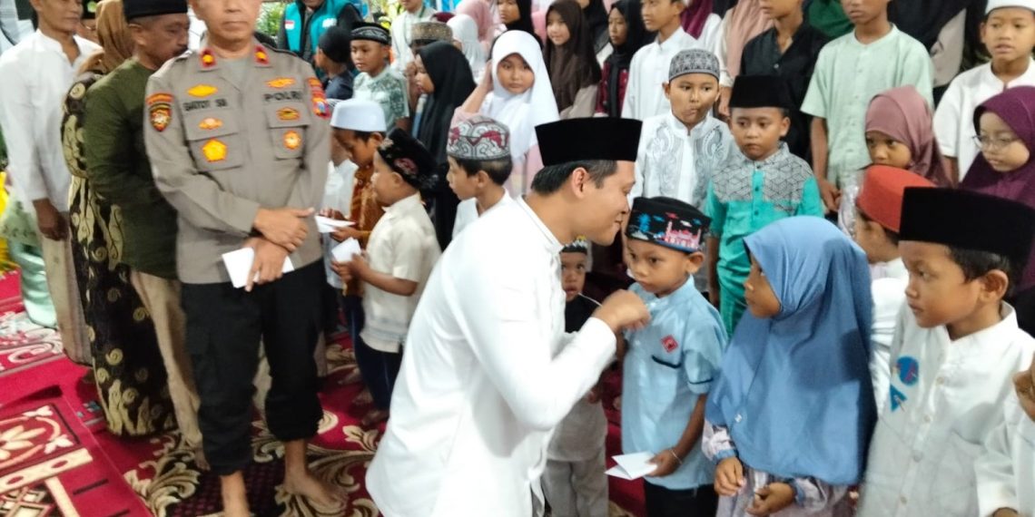 Peringatan Nuzulul Qur’an di Pendopo Kebomas Dipadu dengan Khataman dan Santunan Anak Yatim