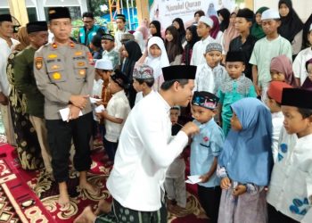Peringatan Nuzulul Qur’an di Pendopo Kebomas Dipadu dengan Khataman dan Santunan Anak Yatim