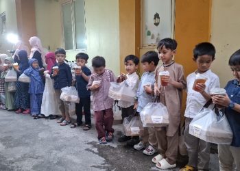 Anak-Anak TK Al Falah Darussalam Dilatih Peduli Berbagi Sesama