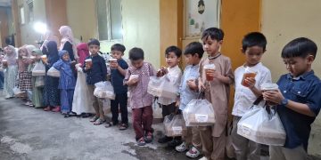 Anak-Anak TK Al Falah Darussalam Dilatih Peduli Berbagi Sesama