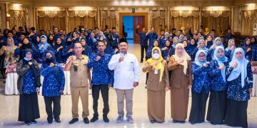 Pendamping PKH Gresik Diangkat Jadi ASN, Bupati Yani Tekankan Peningkaan Kinerja dan Pelayanan