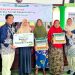 Ratusan Warga Desa Semambung, Jabon Terima Paket Sembako dari BPRS Baktimakmur Indah