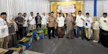 Serap Aspirasi, Bu Yunik dan BHS Ajak Bukber dan Bagikan Parcel Lebaran