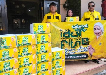 Teruskan Tradisi Sosial Keluarga, Adela dan Adiel Bagikan 5.000 Bingkisan Lebaran