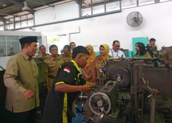 Tinjau Lingkungan Industri Kecil Trosobo, BHS Dorong Insentif Energi Bagi UMKM dan Industri Kecil