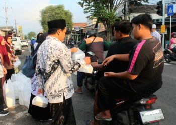 Elemen Pendidikan se Kec Porong Bersatu Tebar Berkah Ramadan