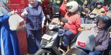DNY Skincare Bagikan 2.600 Bingkisan Lebaran Untuk Dhuafa dan Disabilitas