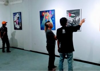 Lima Pelukis Muda Sanggar DAUN Pamerkan Karya Tema Ramadan bersama 19 Pelukis Jawa Timur