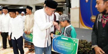 Pupuk Indonesia Gelar Safari Ramadan, Petrokimia Gresik Salurkan Santunan Rp 1,5 Miliar 