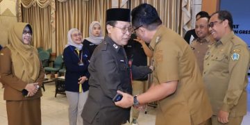 Ratusan PNS Pemkab Gresik Masuki Masa Pensiun, Wabup Alif: Purnatugas Bukan Akhir, Justru Awal Fase Kehidupan Baru untuk Terus Berkarya