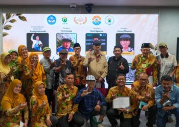 Peringati Hari Puisi, Unusa Luncurkan Buku Puisi dan Kuliah Pakar Sastra