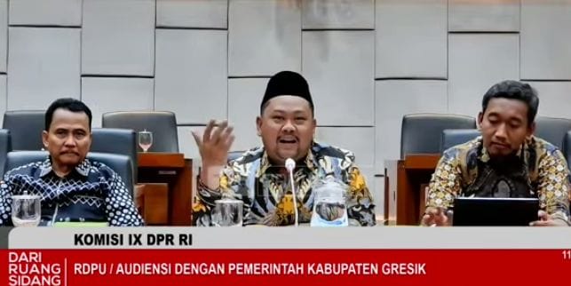 Bupati Gresik Fandi Akhmad Yani Raih Hak Cipta Karya Program Perlindungan Anak Pekerja Migran Indonesia