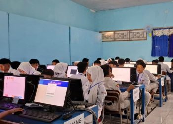 Siswa SMP Negeri 2 Jabon Mengaku Tegang dan Seru Saat Mengerjakan TKA