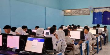 Siswa SMP Negeri 2 Jabon Mengaku Tegang dan Seru Saat Mengerjakan TKA