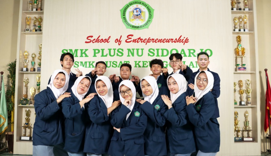 Kepala SMK Plus NU Sidoarjo Berikan Apresiasi Pada Siswanya Diterima PTN Jalur SNBP 2026