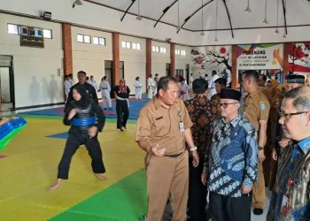 Kunjungi SMANOR, Mendikdasmen Dorong Pengembangan Sekolah Berbasis Olahraga