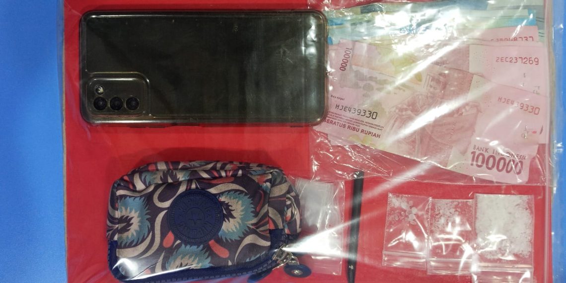 Pengedar Sabu Diringkus di Jalan Hangtuah Surabaya, Satresnarkoba Polres Pelabuhan Tanjung Perak Amankan 4,02 Gram BB
