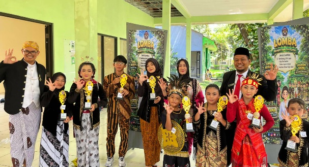 Peringati Hari Kartini, SDN Bangsal 3 Diisi Dengan Lomba-Lomba