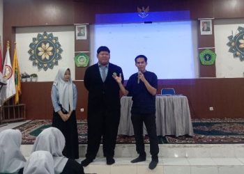 Dosen FEB UMG Jadi Narasumber Pelatihan Penguatan Karakter Kewirausahaan di SMK Nurul Islam Gresik
