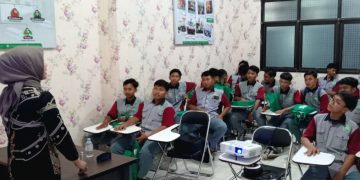 Ingin Kenal Kampus, Siswa SMK BIM Kunjungi Umaha Sidoarjo