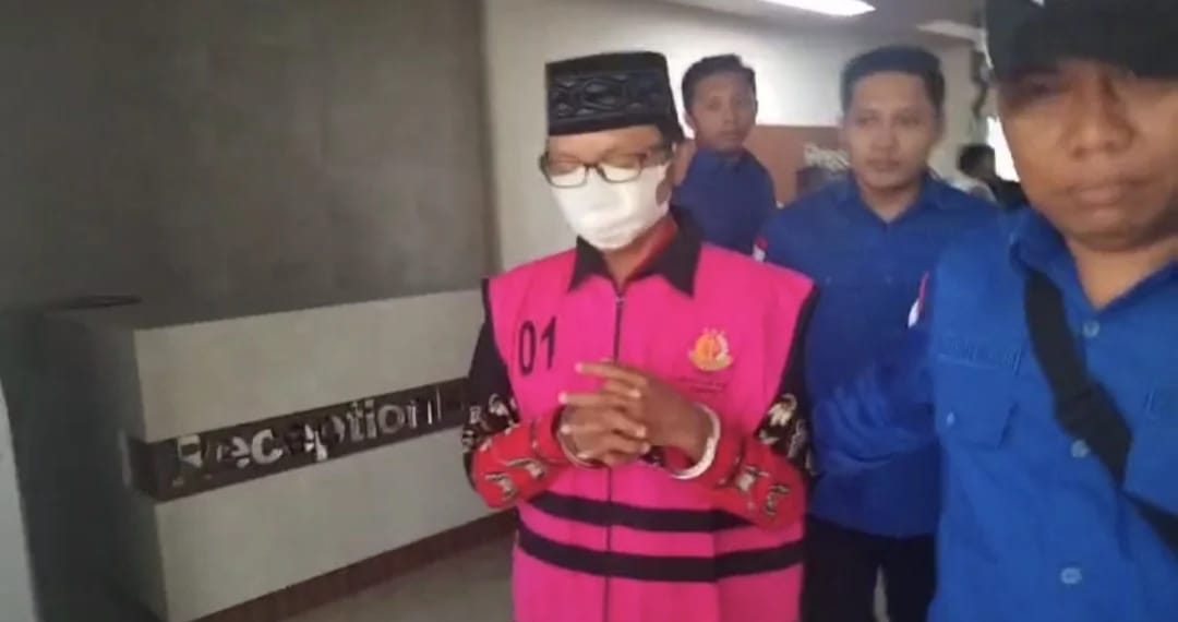 Kejari Sumenep Tahan Kades Pragaan Daya Diduga Selewengkan Dana Desa