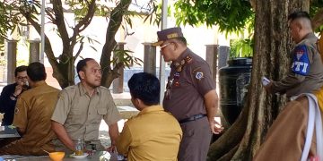 Asyik Ngopi Saat Jam Kerja, Belasan ASN ‘Mbeling’ Terjaring Operasi Satpol PP Gresik