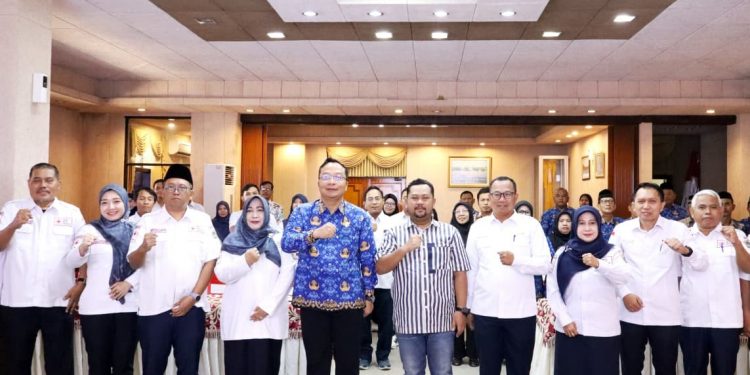 Hadapi Perubahan Iklim, Bupati Yani Minta PMI Gresik Tingkatkan Kesiapsiagaan