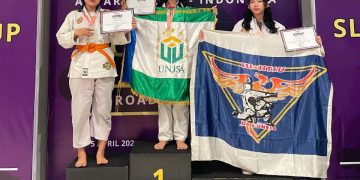Lince Jirneis Zalukhu mahasiswi Unusa juara pertama Jujitsu kategori Komite Amatir Senior Putri U17 Kelas D.