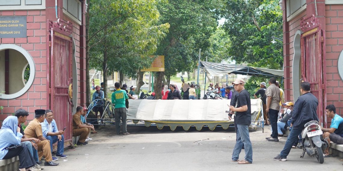 Akses TPA Diblokade Warga, Sampah Menumpuk Enam Hari di Kota Kediri