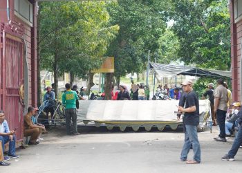 Akses TPA Diblokade Warga, Sampah Menumpuk Enam Hari di Kota Kediri