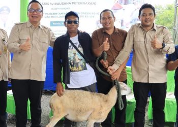 Dari Kandang ke Wirausaha, Wabup Alif Dorong Ekosistem Peternakan Terintegrasi di Gresik