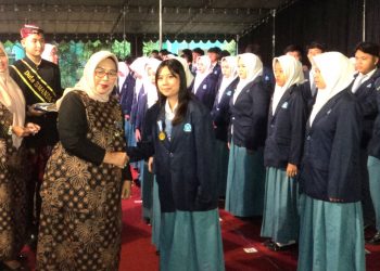SMA Negeri 2 Sidoarjo Melepas Siswanya Dengan Penuh Apresiasi  