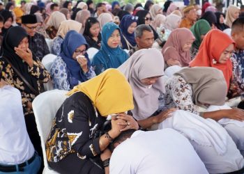 Tangis Haru Mewarnai Pelepasan Siswa SMA Negeri 1 Tarik