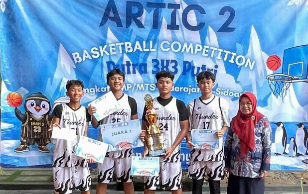 Kompetisi Basket 3 x 3 SMK Antartika 2 Diraih SMP Bumi Sholawat dan SMPN 3 Waru