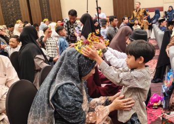 Penuh Tangis dan Haru, Lulusan KB-TK Nurul Fikri Sidoarjo Shalat Tanpa Diingatkan