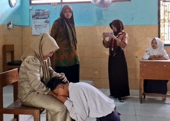 SMP Negeri 2 Jabon Ajari Siswanya Tawaduk pada Orang Tua
