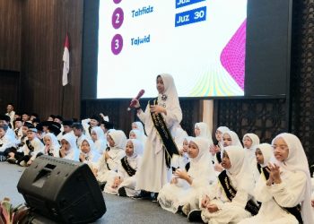 Inspiratif, SD Nurul Fikri Sidoarjo Gelar Wisuda Al-Qur’an Murid dan Orang Tua