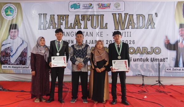 Khidmat dan Menginspirasi, Haflatul Wada’ SMK YPM 7 Tarik Sidoarjo Angkatan ke-38 Tinggalkan Kesan Mendalam