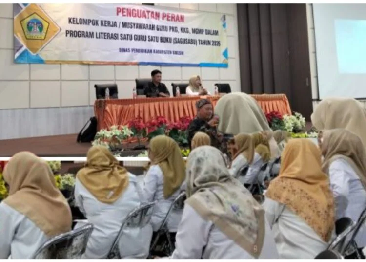 Spirit Literasi Dinas Pendidikan Gresik Wujudkan Gerakan Satu Guru Satu Buku