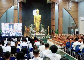 Pengecoran Rupang Buddha Nusantara di Surabaya: Dihadiri 43 Bhikkhu Saṅgha, 15 Sāmaṇera dan 15 Aṭṭhasīlanī
