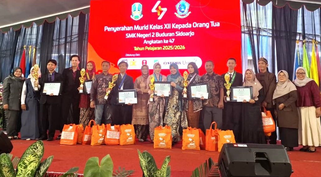 Siswa SMK Negeri 2 Buduran Lakukan Tasyakuran Kelulusan ‘Wulan Merindu’