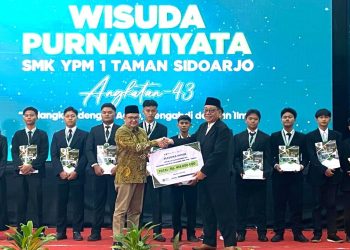 UMAHA Anugerahkan Beasiswa Rp 414 Juta Kepada Siswa SMK YPM 1 Taman