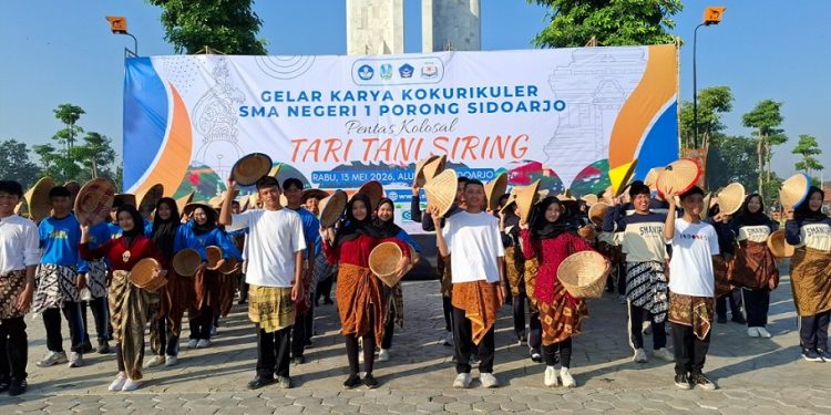 Dinas Pendidikan Jatim Apresiasi SMA Negeri 1 Porong Gelar Tari Kolosal ‘Tari Tani Siring’