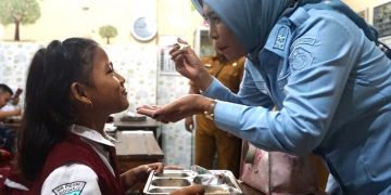 Wakil Bupati Sidoarjo Pastikan Menu MBG di SDN Pucang 1 Layak Dikonsumsi