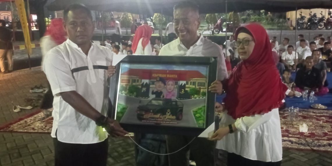 Tangis Haru Warnai Tasyakuran Pisah Danki Brimob Medaeng Waru Sidoarjo AKP Setiawan, Tekankan Anggota Harus Berjiwa Pejuang