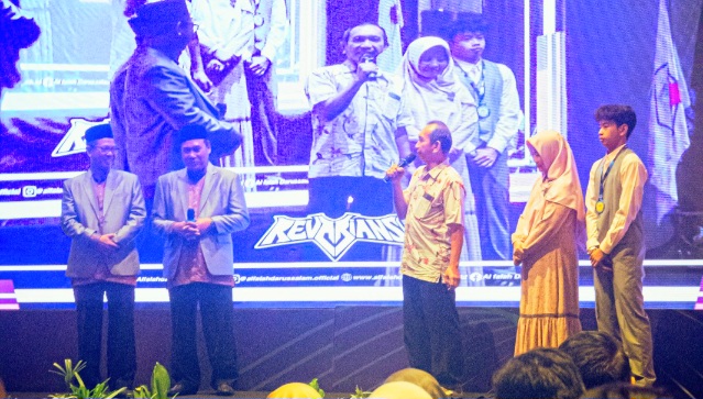 Siswa SMP Al Falah Darussalam Dilepas Dengan Uji Petik Tahfidz Al Qur’an