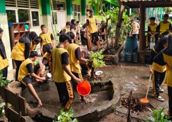 Keluarga Besar SMP Negeri 5 Sidoarjo Terus Bergerak Menuju ‘Go Adiwiyata Nasional’