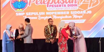 Hafal 5 Juz, Siswi SMP Sepuluh Nopember Sidoarjo Ajak Gen Z Tekuni Baca Al Qur’an