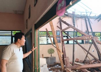 Bupati Sidoarjo Anggarkan Rp 800 Juta Untuk Pembangunan Ruang Kelas SDN Waung Yang Roboh
