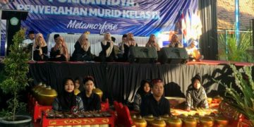 Seni Karawitan Menghatarkan Acara Kelulusan Siswa Menjadi Sakral